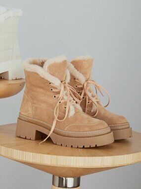Tan Suede Shearling Platform Ankle Boots size 8.5